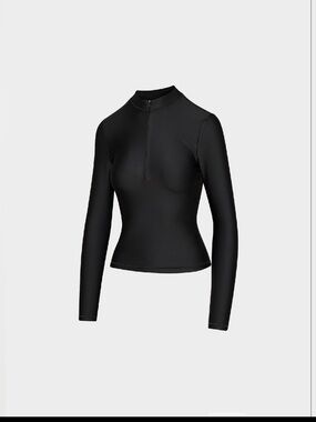 NWT Aritzia GloTone™ Trailblaze Mockneck